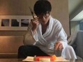 薛之谦娱乐主播吃瓜,吃瓜现场笑料百出